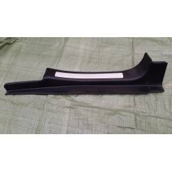 MERCEDES W203 LISTWA PROGOWA PRAWY TYŁ A2036801035