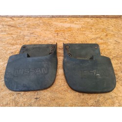 788117F000 788107F000 CHLAPACZ LEWY PRAWY TYŁ KOMPLET NISSAN TERRANO II 2