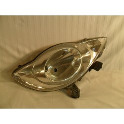 LAMPA PRAWY PRZÓD EU 89033104 81110-0H030 PEUGEOT 107 ŁADNA