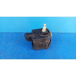 SILNICZEK REGULACJI LAMPY PRZÓD XENON RENAULT LAGUNA II 2 SCENIC 8200006664