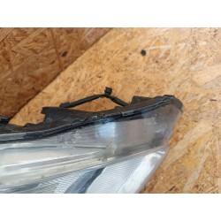 LAMPA PRAWY PRZÓD EU REFLEKTOR TOYOTA AVENSIS T27