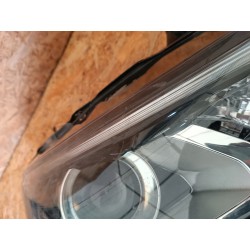 LAMPA PRAWY PRZÓD EU LED 90026267 81110-0H150 PEUGEOT 108