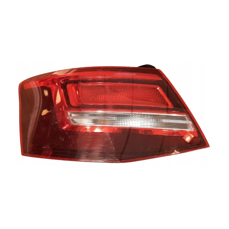 AUDI A3 8V LAMPA LEWA TYŁ TYLNA 8V3945069