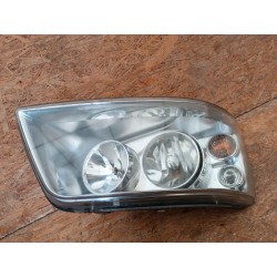 LAMPA PRAWY PRZÓD EU 7H1941016L VW TRANSPORTER T5 0301195202