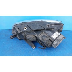 LAMPA PRAWY PRZÓD UK ANGLIK 3C0941006AC VW PASSAT B6 2005-2010 IGŁA