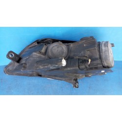 LAMPA PRAWY PRZÓD UK ANGLIK 3C0941006AC VW PASSAT B6 2005-2010 IGŁA