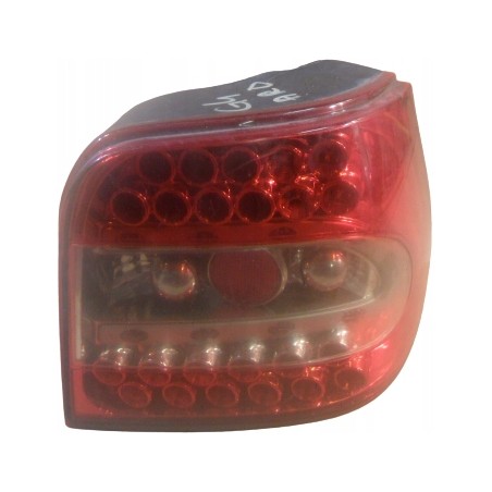 LAMPA PRAWY TYŁ PRAWA TYLNA AUDI A4 B5 SEDAN