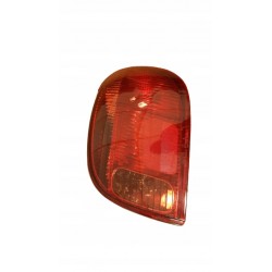 TOYOTA YARIS 1 I 5D LIFT LAMPA TYLNA TYŁ PRAWA