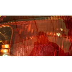 TOYOTA YARIS 1 I 5D LIFT LAMPA TYLNA TYŁ PRAWA