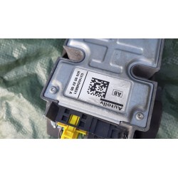 PAS BEZPIECZEŃSTWA PRAWY PRZÓD MERCEDES W211 W219