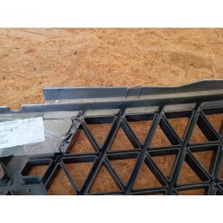 KRATKA GRILL ATRAPA ZDERZAKA PRZÓD MR523853 MITSUBISHI L200 III 2002-