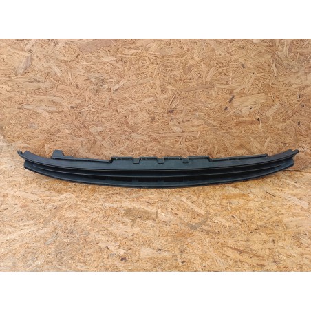 39003563 KRATKA ZDERZAKA ATRAPA PRZÓD OPEL CORSA E 13432002