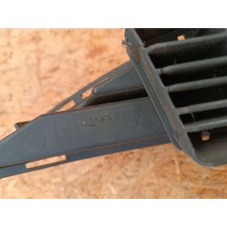 39003563 KRATKA ZDERZAKA ATRAPA PRZÓD OPEL CORSA E 13432002