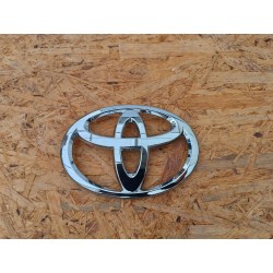 EMBLEMAT ZNACZEK LOGO GRILLA ZDERZAKA PRZÓD TOYOTA RAV4 RAV-4 III 2006-