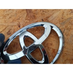 EMBLEMAT ZNACZEK LOGO GRILLA ZDERZAKA PRZÓD TOYOTA RAV4 RAV-4 III 2006-