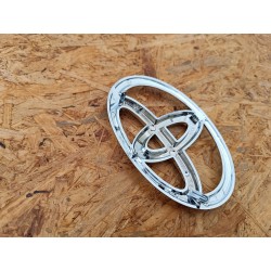 EMBLEMAT ZNACZEK LOGO GRILLA ZDERZAKA PRZÓD TOYOTA RAV4 RAV-4 III 2006-