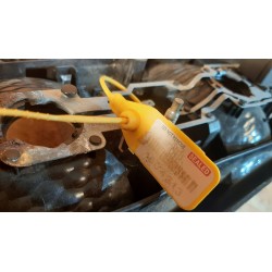 LAMPA PRAWY TYŁ VOLVO XC70 V70 30643335 30643333