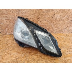 LAMPA PRAWY PRZÓD EU REFLEKTOR A2128208261 MERCEDES E KLASA W212