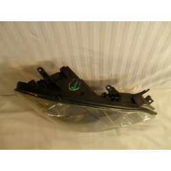 LAMPA PRAWY PRZÓD EU TOYOTA AVENSIS VERSO 2001-