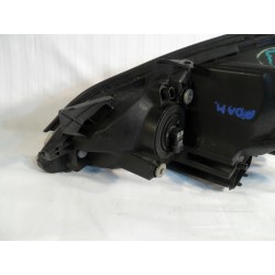 LAMPA PRAWY PRZÓD EU TOYOTA AVENSIS VERSO 2001-