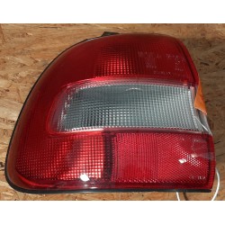 SUZUKI BALENO KOMBI LAMPA TYLNA TYŁ LEWA 043-2140