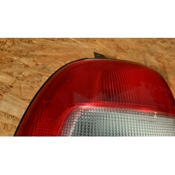 SUZUKI BALENO KOMBI LAMPA TYLNA TYŁ LEWA 043-2140