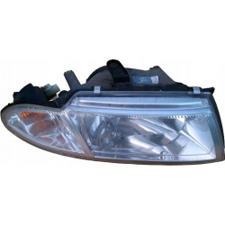 LAMPA PRAWY PRZÓD MITSUBISHI CARISMA LIFT EU