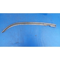 BMW 5 E39 LISTWA USZCZELKA REFLEKTORA LAMPY LEWY PRZÓD