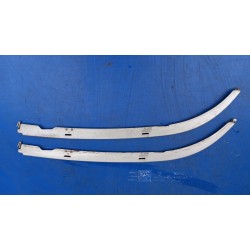 BMW 5 E39 LISTWA USZCZELKA REFLEKTORA LAMPY PRAWY PRZÓD