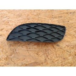 KRATKA ZAŚLEPKA ZDERZAKA HALOGENU LEWA TOYOTA YARIS I 2002-