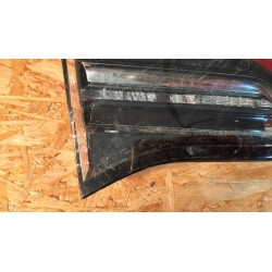 TESLA MODEL 3 LAMPA LEWY TYŁ W KLAPE 1077401 1077403