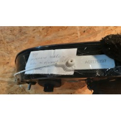 TESLA MODEL 3 LAMPA LEWY TYŁ W KLAPE 1077401 1077403