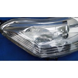 LAMPA REFLEKTOR PRAWY PRZÓD XENON 9689037780 CITROEN C5 III X7