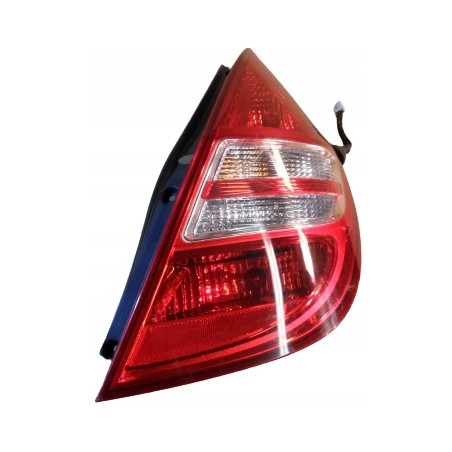 LAMPA PRAWY TYŁ HYUNDAI I30 HB