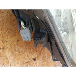 LAMPA LEWY PRZÓD EU 81150-02E21 TOYOTA AURIS II 2 2012- E18