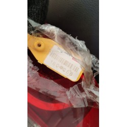 AUDI Q5 8R LAMPA TYLNA TYŁ PRAWA 8R0945094