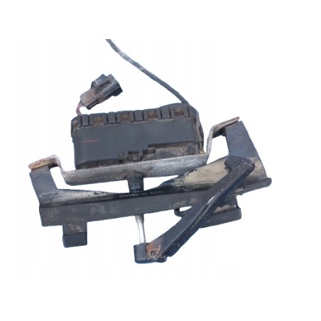 89002986 ŚLIZG LAMPY PRAWY PRZÓD MOCOWANIE VOLVO V70 II 8620492