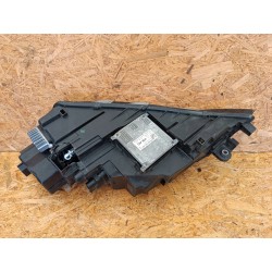 LAMPA PRAWY PRZÓD EU REFLEKTOR 5E1941016D SKODA OCTAVIA III 3 LIFT LED