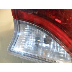 LAMPA PRAWY TYŁ TYLNA TOYOTA AURIS II LIFT KOMBI