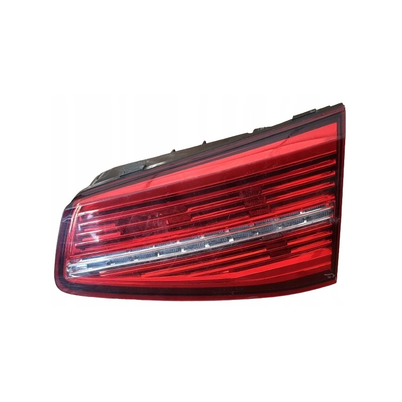 VOLKSWAGEN PASSAT B8 KOMBI LAMPA PRAWA TYŁ TYLNA W KLAPĘ 3G9945308A