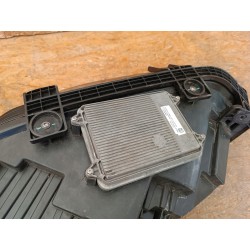 LAMPA PRAWY PRZÓD REFLEKTOR EU LED TESLA MODEL X 1034319