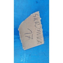 10028-17075 USZCZELKA REFLEKTORA LAMPY PRAWY PRZÓD AUDI Q5