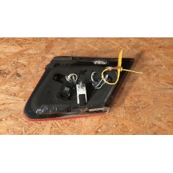 MERCEDES E-KLASA W212 SEDAN LAMPA TYŁ TYLNA PRAWA W KLAPĘ A2128200864