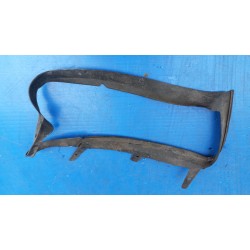 69938240 USZCZELKA REFLEKTORA LAMPY PRAWY PRZÓD AUDI A4 B6