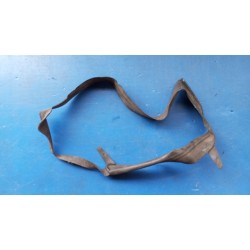 69938240 USZCZELKA REFLEKTORA LAMPY PRAWY PRZÓD AUDI A4 B6