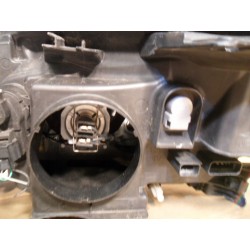 LAMPA PRAWY PRZÓD EU 89901835 RENAULT LAGUNA III 3 260100032R