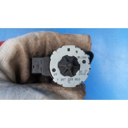 SILNICZEK REGULACJI LAMPY PRZÓD XENON 1307220033 BMW X3 ALFA ROMEO 147