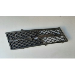 KRATKA ZDERZAKA PRAWA BMW 5 F10