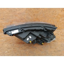 LAMPA PRAWY PRZÓD REFLEKTOR EU LED SKODA KAMIQ 658941016B