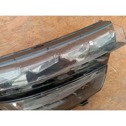LAMPA PRAWY PRZÓD REFLEKTOR EU LED SKODA KAMIQ 658941016B